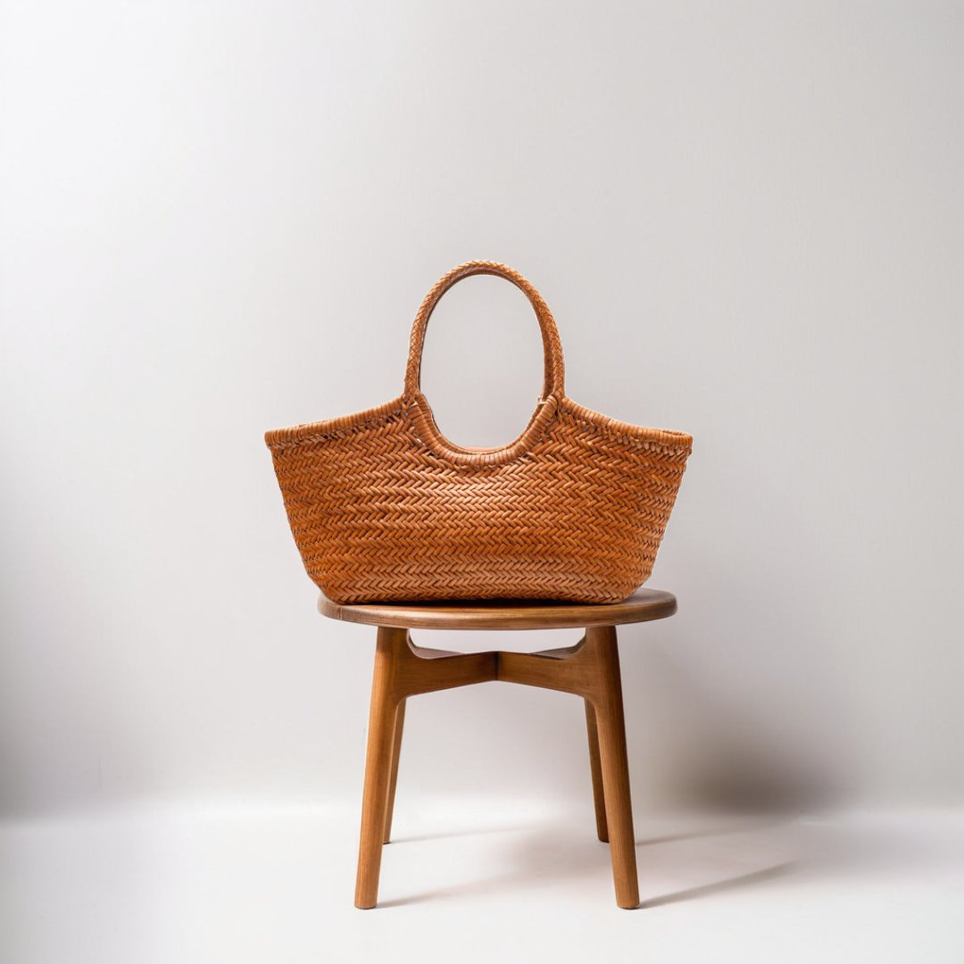 stysion's tweet photo. Elevate your style with Stysion's handmade leather woven tote bags, designed for women who love timeless elegance and functionality. Crafted with care, our premium totes are perfect for every occasion. Explore more at. #HandmadeBags #LeatherTotes #StysionStyle https://t.co/fxvJi1toUX