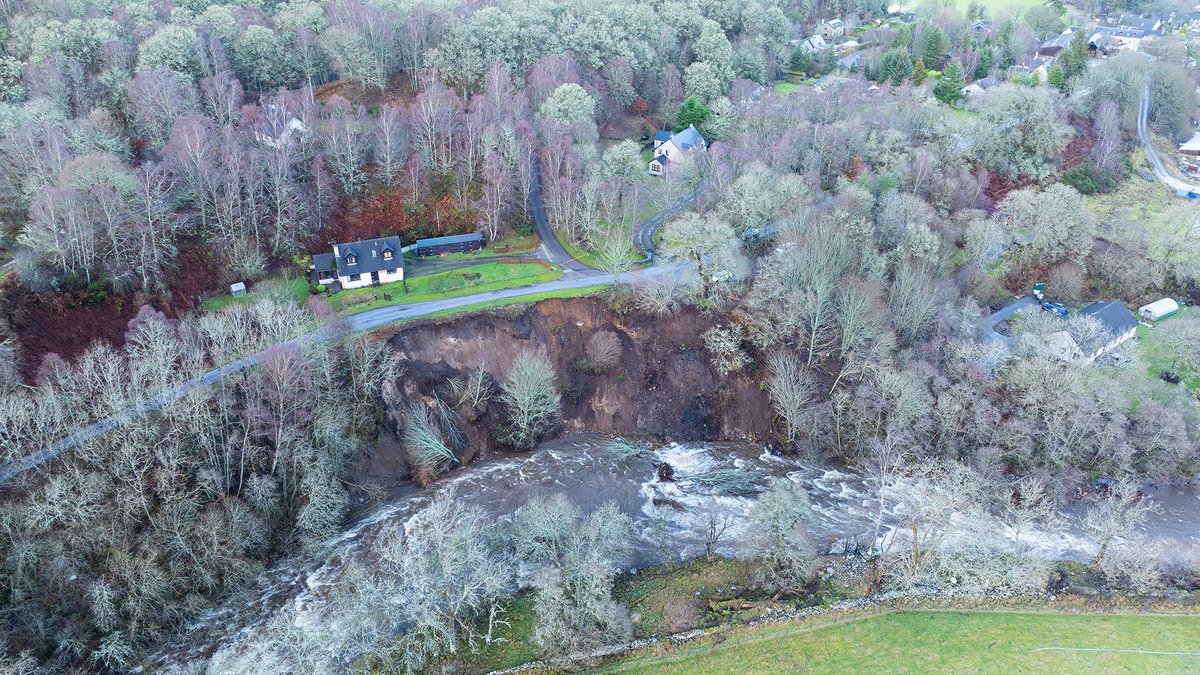 spkitty's tweet photo. @WeAreOpenreach hi, I need to contact someone immediately about your plans to install fibre broadband in an active
landslide located outside my house. I have grave concerns about the safety of these plans and their repercussions for myself and any works team sent out https://t.co/021VOVn5Mc