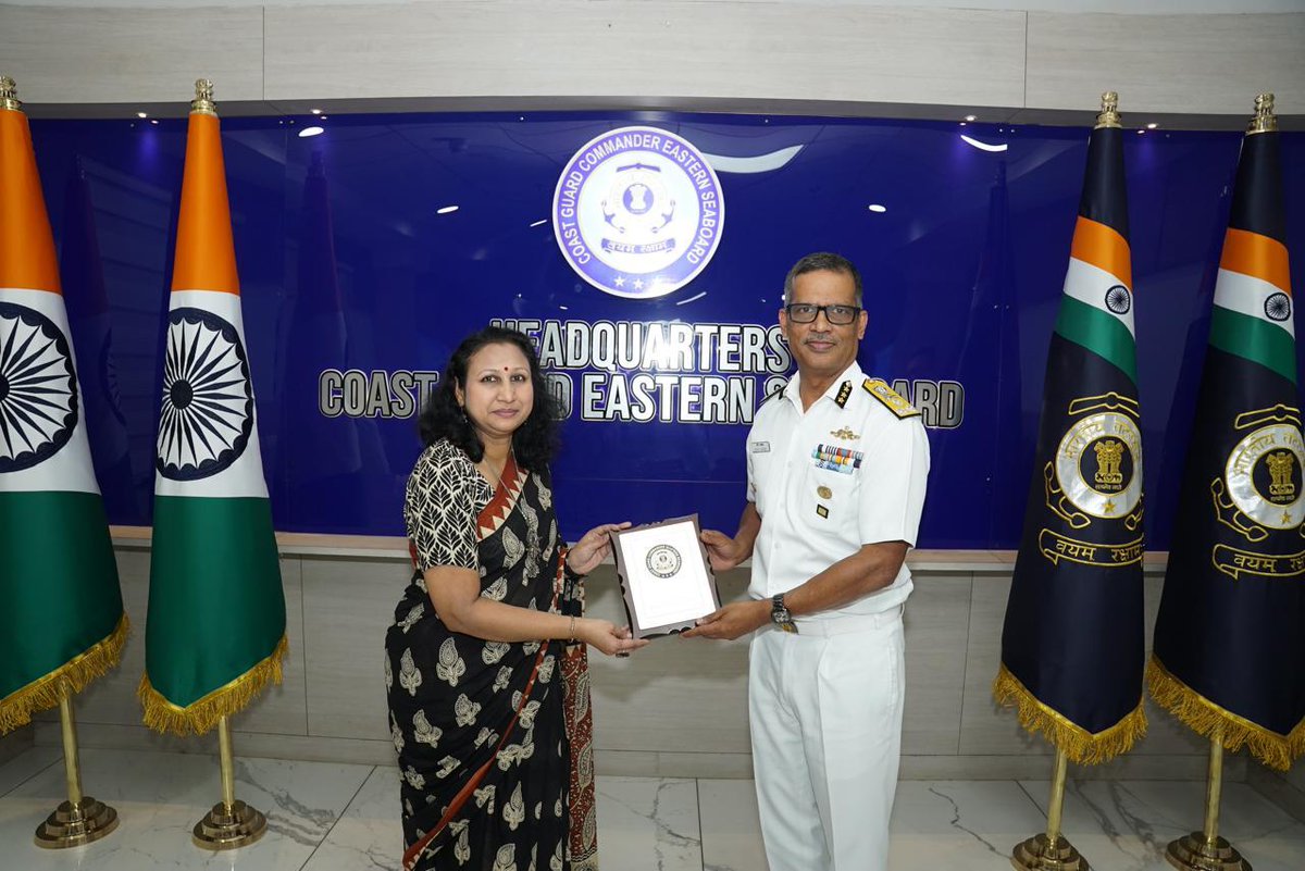PRO_Vizag's tweet photo. Empowering leadership! @ HQ Coast Guard (Eastern Seaboard),Visakhapatnam which conducted one day workshop on "Work life 👨‍💼 Balance &amp; Stress 😥 Management" for Officers &amp; Men. Expert faculty from National Academy of Human Resource Development, New Delhi, shared valuable insights. https://t.co/obWH0kFJ7f