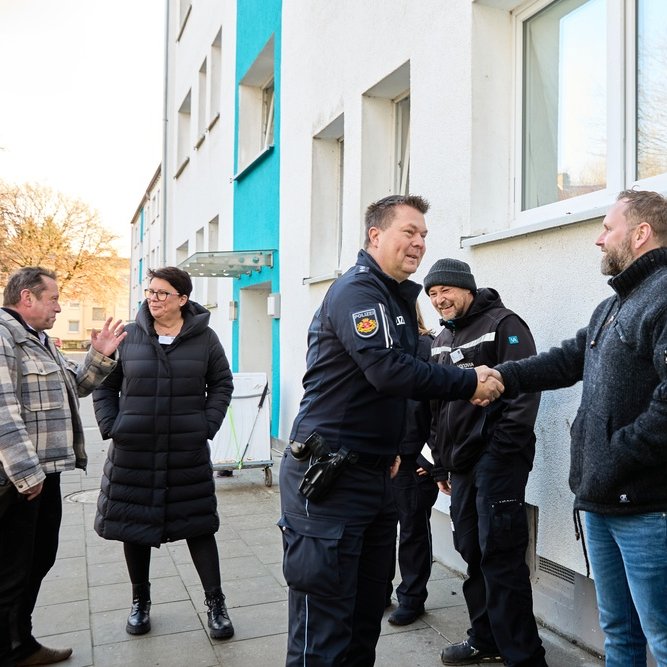 TimmTebbe's tweet photo. Weil wir davon überzeugt sind! Im Dezember haben wir unseren zweiten Freiraum in Bremen-Woltmershausen eröffnet. Interessierte können die Räumlichkeiten ganz unkompliziert per E-Mail reservieren. Wir von @Vonovia_SE freuen uns darauf, gemeinsam etwas positives zu bewirken! https://t.co/GxziLA8F3t