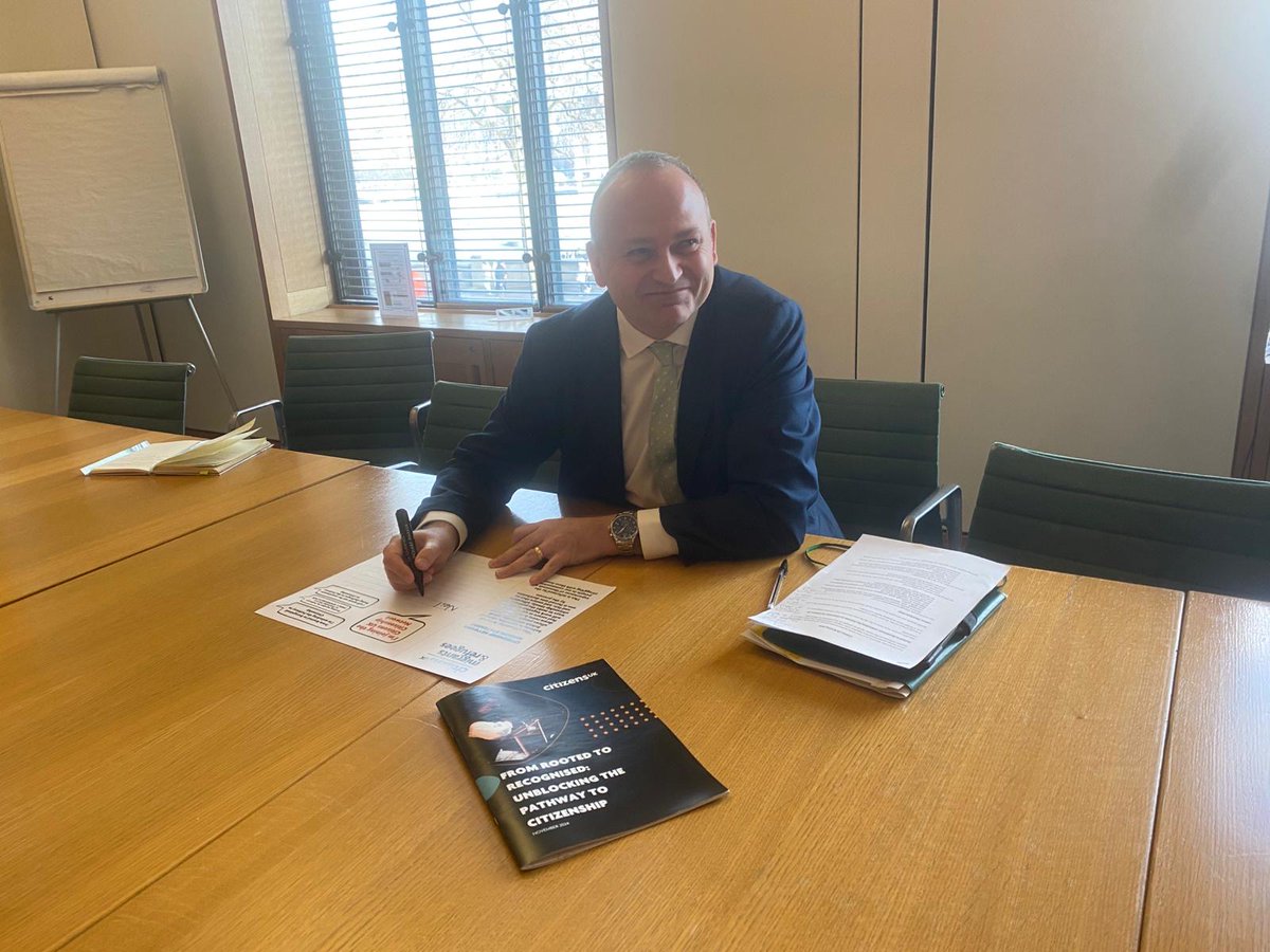 Surrey Square School (@surreysqschool) on Twitter photo Great to meet with one of our local MPs <a href="/coyleneil/">Neil Coyle</a> who signed the #CitizenshipNetwork pledge We’ll continue to explore ways to unlock the pathway to citizenship which is challenging for so many of our families, so they can progress from #RootedToRecognised and build secure lives Great to meet with one of our local MPs <a href="/coyleneil/">Neil Coyle</a> who signed the #CitizenshipNetwork pledge We’ll continue to explore ways to unlock the pathway to citizenship which is challenging for so many of our families, so they can progress from #RootedToRecognised and build secure lives