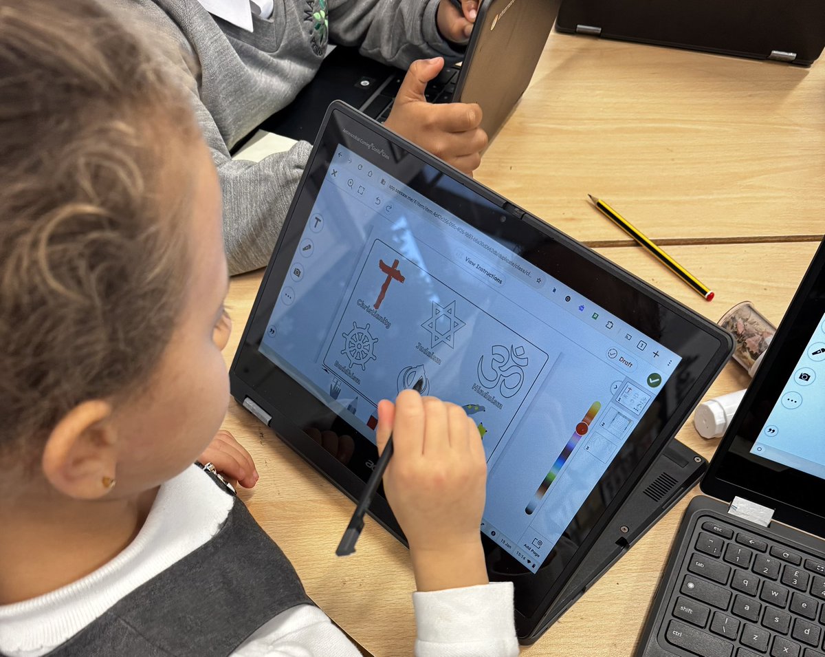 ManorParkSchSM1's tweet photo. Year 1 have loved celebrating world religion today! We learnt about lots of different religions including Christianity, Judaism and many more! We loved thinking about how we respect everyone and their beliefs #MPPARE #WeAreLeo https://t.co/MnYsZ6QXh1