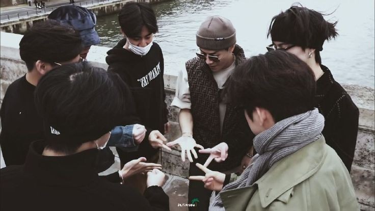 iluvuiluvualone's tweet photo. شاد ترین و غمگین ترین بخش زندگی من خواهید موند؛برای همیشه.
#11thWinterwithGOT7
@GOT7Official @GOT7 https://t.co/92FTEK8vCf