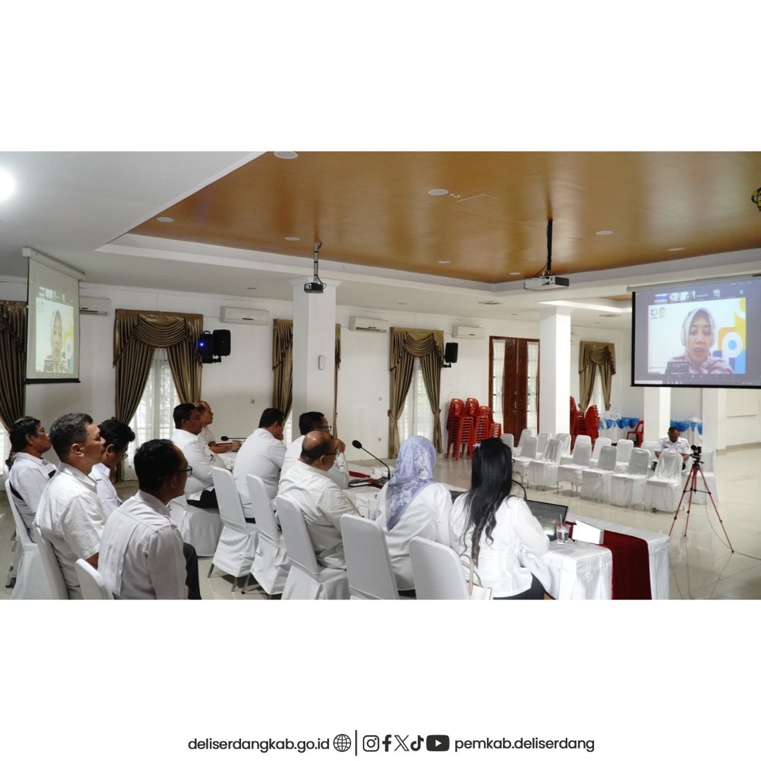 Penjabat Sekretaris Daerah Kabupaten Deli Serdang, Dr Drs  Citra Effendi Capah MSP mengikuti Rapat Penambahan Lokasi Program Kerjasama antara Kementerian Dalam Negeri dengan Corus Internasional secara virtual di Aula Cendana, Kantor Bupati Deli Serdang, Rabu (15/1/2025).