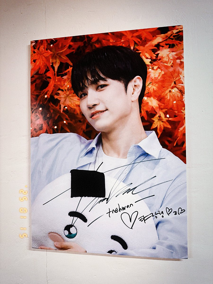 그나마 짬내서 여기라도 구경할수있어서 다행이야😭 늦게까지 해주셔서 감사해요💖

<a href="/whose_puppy/">🐾𝙒𝙝𝙤𝙨𝙚 𝙋𝙪𝙥𝙥𝙮?!</a> 

#나의_겨울노래_태환아_사랑해
#My_Therapy_TAEHWAN_Day
#HAPPY_TAEHWAN_DAY