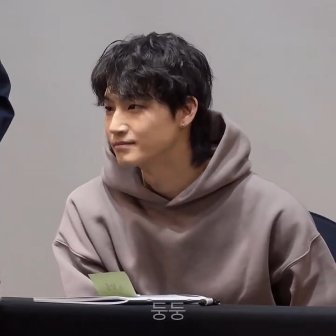 jayblooks's tweet photo. this jaebeom               with              this jay b https://t.co/mMUS6LMJsw