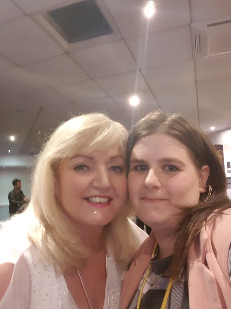I was lucky enough to have met this amazing/kind gorgeous soul <a href="/LindaNolan_/">Linda Nolan</a> rip you not in pain anyone. Sending my condolences to her family and friends at this time 🕊️😇 💔 xxx