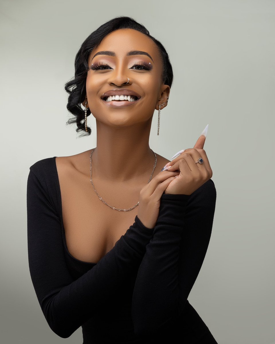 Updating my ‘this is her’ pics 🥰🎀💕