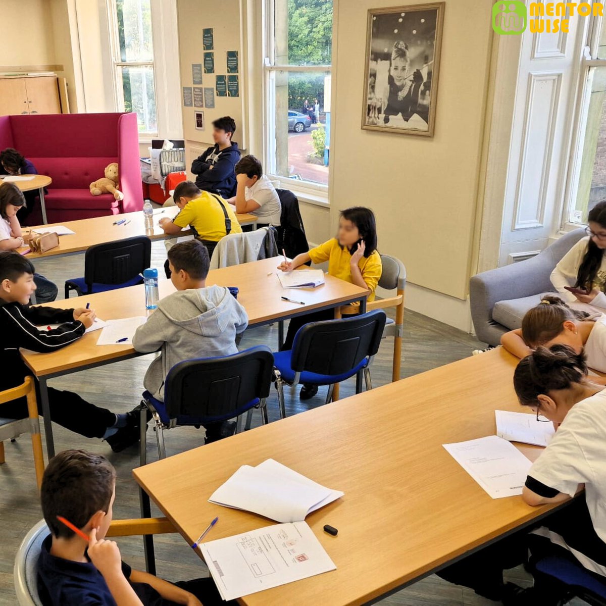 MentorWiseUK's tweet image. Supporting our students every step of the way to success. 🤍🌟

#MentorWise #studentlife #educationsupport #academicsuccess #LearnAndGrow  #BetterTogether  #schoollife