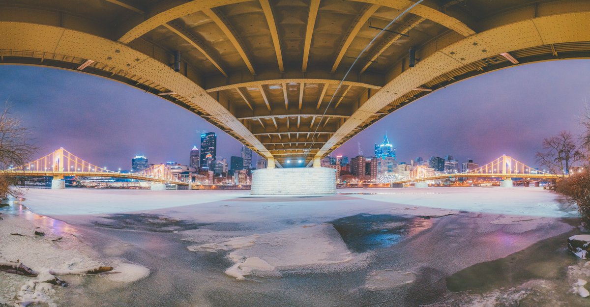 DaveDiCello's tweet photo. Exile or Death?

The view from under the Andy Warhol Bridge in #Pittbsurgh when the rivers freeze always reminds me of that scene from The Dark Knight Rises, and this morning the conditions were perfect. I was able to capture the entire view in this six image panorama. https://t.co/GFcbxIipww