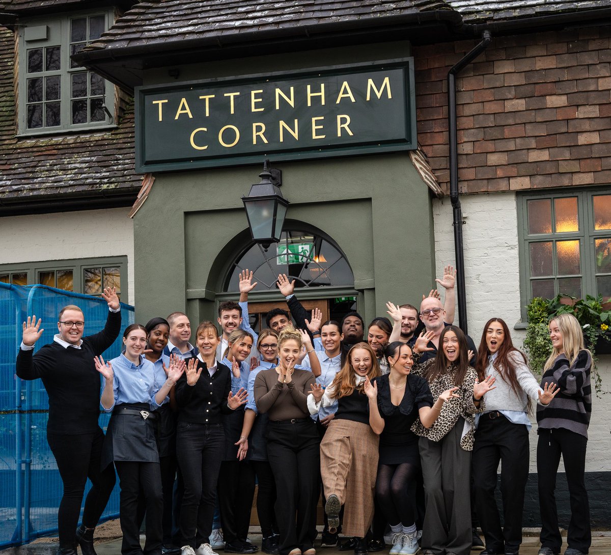 Tattenham Corner tweet media