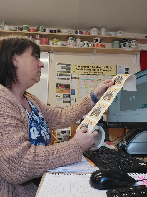 Inkreadible818's tweet image. Proofreading labels is a crucial step in the #LabelPrinting process, to ensure accuracy and prevent errors that could have significant consequences. 

Here are some of our tips for #ProofingLabels and avoiding the most common mistakes inkreadible.com/blog/a-guide-t…

 #LabelingTips