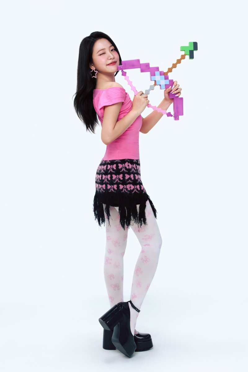 SMTOWNGLOBAL's tweet image. 2025 SMTOWN : THE CULTURE, THE FUTURE
YERI

2025.02.14 6PM(KST)
🔗 30th.smtown.com
💿 Pre-order smtown.lnk.to/the_culture_th…

#SMTOWN #SM_30thAnniversary
#SMTOWN2025 #THE_CULTURE_THE_FUTURE

#KANGTA #BoA #TVXQ! #SUPERJUNIOR #GirlsGeneration 
#SHINee #EXO #RedVelvet #NCT127…