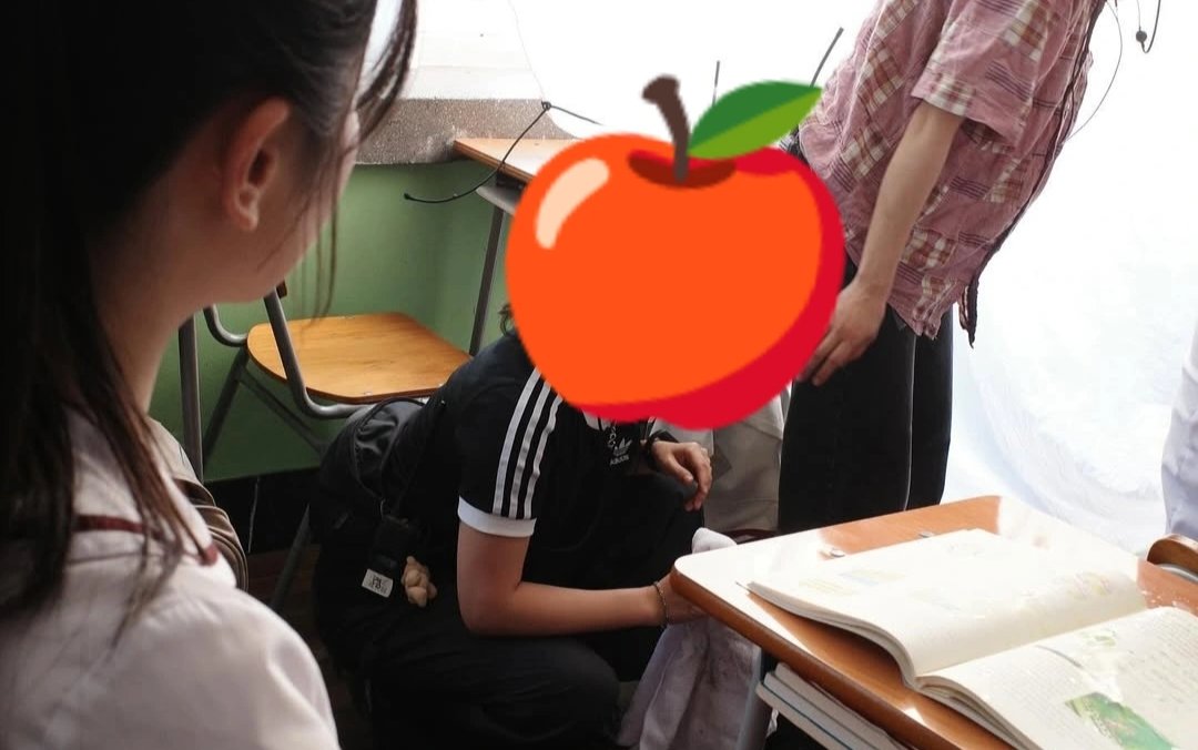 Hifirdub98's tweet photo. 🤍🍎

#Dahyun #Jinyoung #Twice #B1A4
#KimMinju #SohnJeonghyuck #LeeMingoo #LeeSeungjun #KimYohan #choyoungmyoung #songdaechan 

#그시절우리가좋아했던소녀
#youaretheappleofmyeye #koreanmovie #movie2025 https://t.co/VdMWzRMW4e