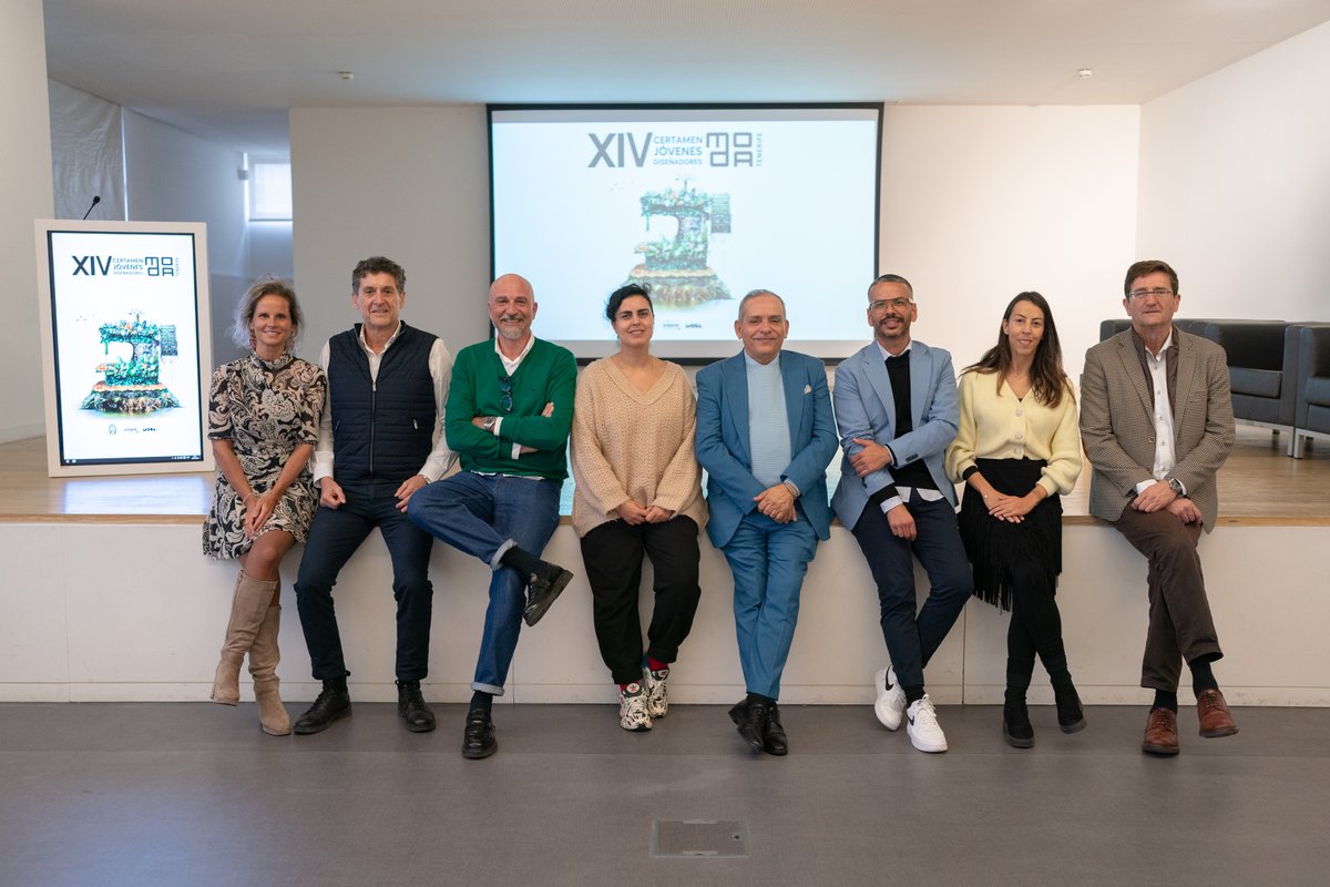 tenerifemoda's tweet photo. 🤝 Esta visita busca internacionalizar la moda de nuestra región, presentando el certamen como una plataforma para conectar el talento emergente con mercados europeos clave.

#TenerifeModa #Diseñadoresemergentes #ModaCanaria #CabildoTenerife #JóvenesDiseñadores https://t.co/fXIVnQ1NA8