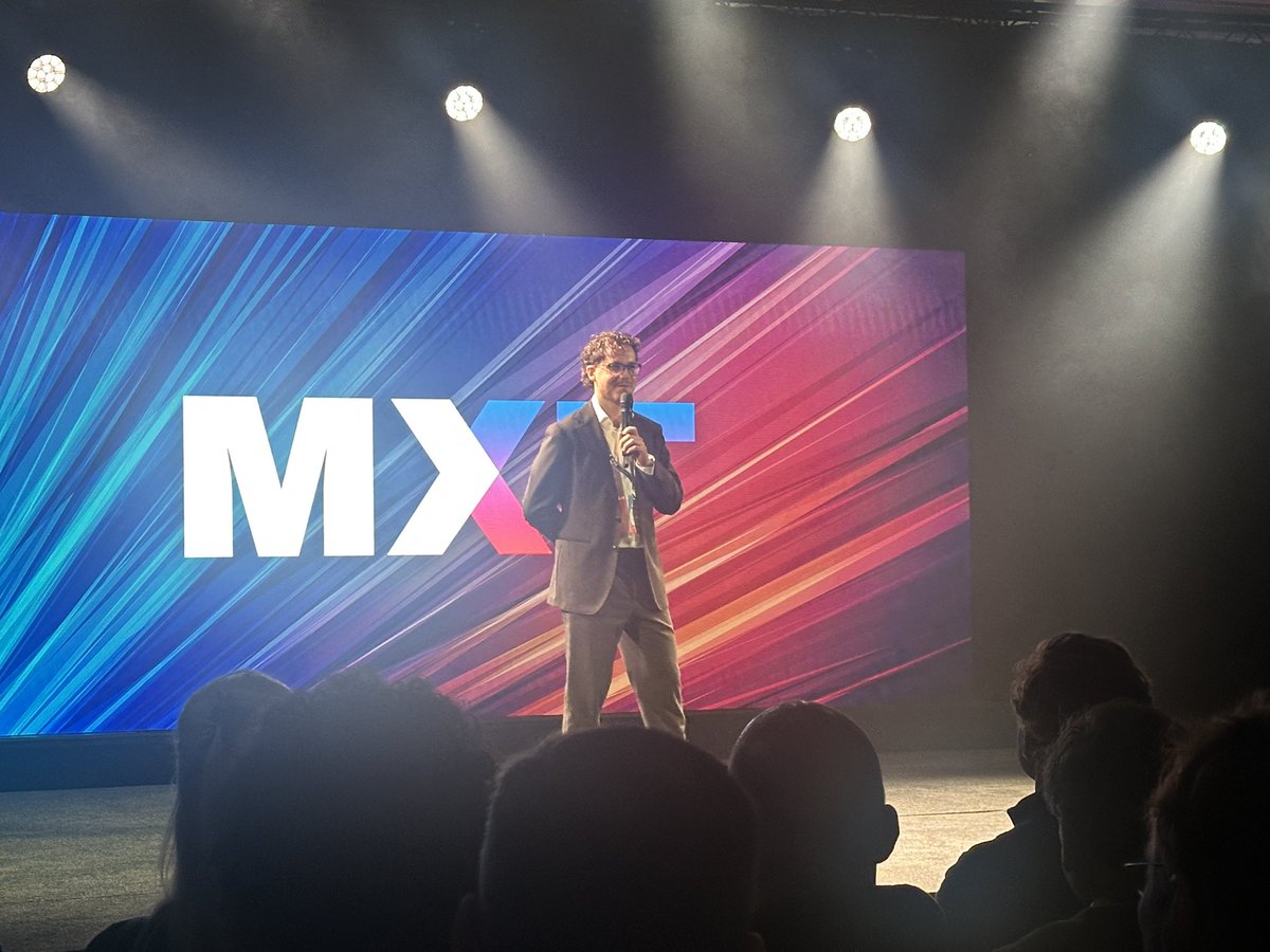 Bas Baalmans (@basbaalmans) on Twitter photo Fraaie opening van #mxt Fraaie opening van #mxt