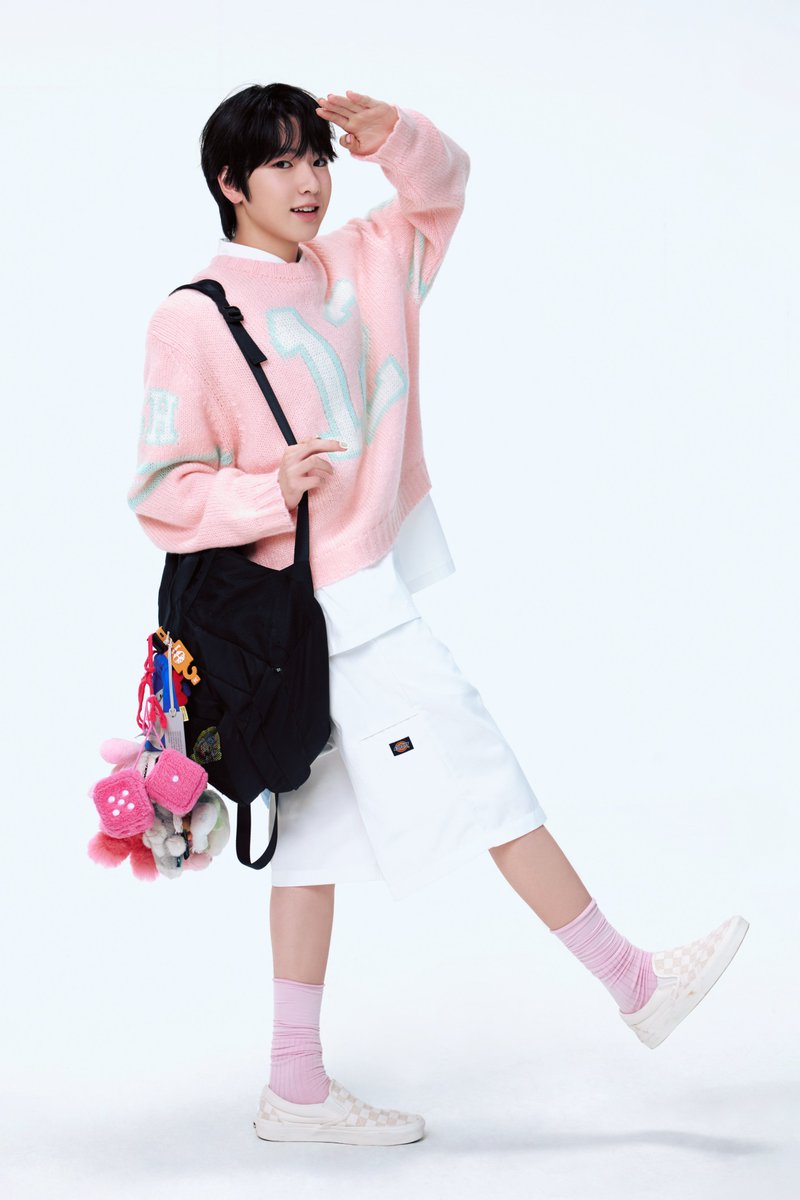 SMTOWN tweet media