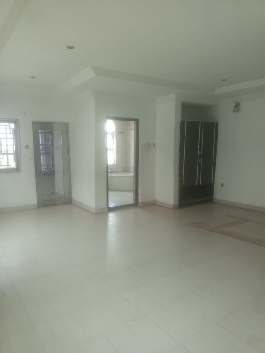 HomesJok's tweet photo. LETTING! LETTING!! LETTING!!!

A Nice 4 bedroom Detached duplex plus Miniflat bq, gate house and generator space 
@ adeoni estate Ojodu berger
Rent: ₦7 million

#rent #jokhomes #ReAlEstateagent #Mainland #call #comfortablehome #wednesday #viral https://t.co/wZeW4gurky