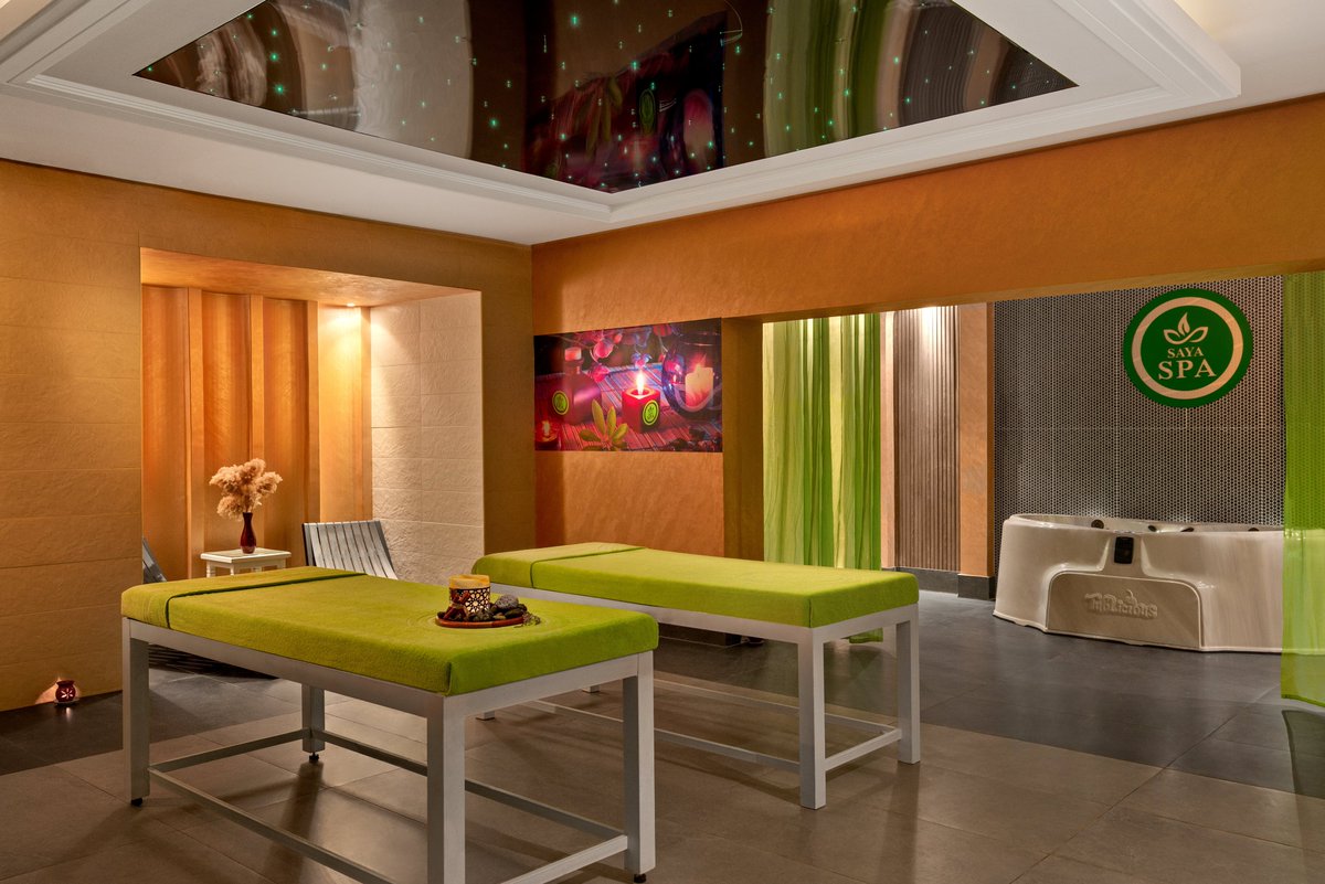 Mövenpick waterpark Resort & Spa Soma Bay tweet media