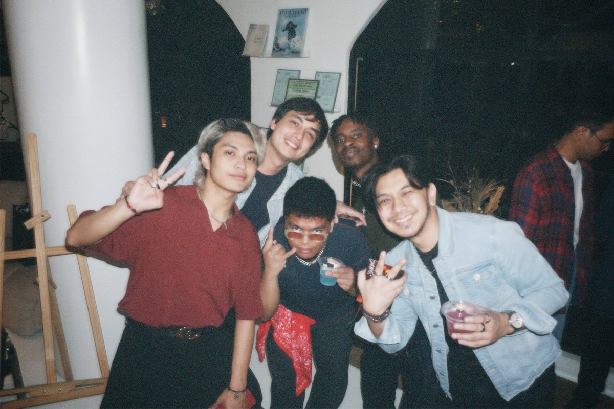 cupofjoemusic's tweet photo. Exclusive sneak peek and unforgettable moments at the #Silakbo Listening Party! Big shoutout to our artist friends who made it epic. ❤️‍🩹 Don't miss the drop this Friday, Jan 17, on all streaming platforms. https://t.co/h0pWzoXNzL