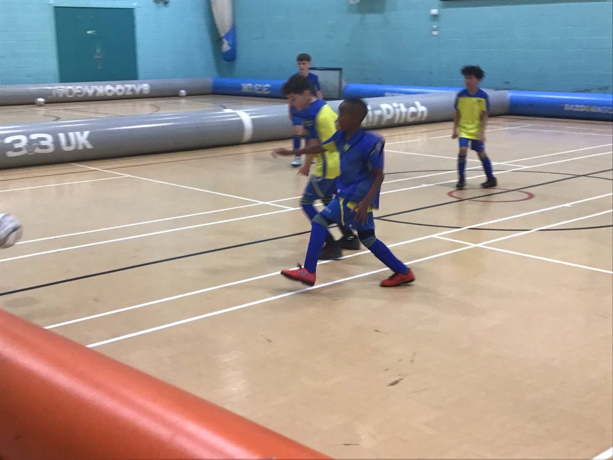 Primary pupils enjoying a fun afternoon playing on the air pitches. A massive thank you to <a href="/FootTechAcademy/">Foot-Tech Academy</a> for providing the pitches and allowing opportunities for pupils to play. <a href="/LeedsWellSchool/">Leeds Well School Partnership</a> #football