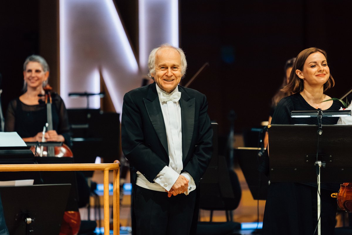 Congratulations to maestro Adam Fischer on the SPECIAL ACHIEVEMENT AWARD at the International Classical Music Awards! 🤩

The award is based on Fischer's recordings of Haydn's late symphonies with <a href="/DKUnderholdning/">Danmarks Underholdningsorkester</a> 🥳👏

📷 Photo from the Haydn Festival 2023 by Toke Bjørneboe