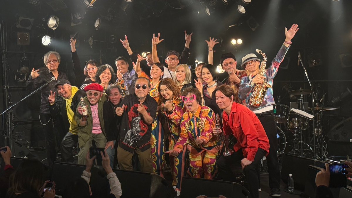 zooco1225's tweet photo. 「FUNK DISCO 2025」@渋谷クラブクアトロ
お越しいただいた皆様、ありがとうございました!
盛り上がったぁ~
「FUNK」祭りの次は、「ROCK」だぜぃっ。
1/30のワロックフェスも熱くお待ちしてます。
#SOYSOUL
#Fun9loud
#鳴瀬喜博 https://t.co/WyfuKq4QtA