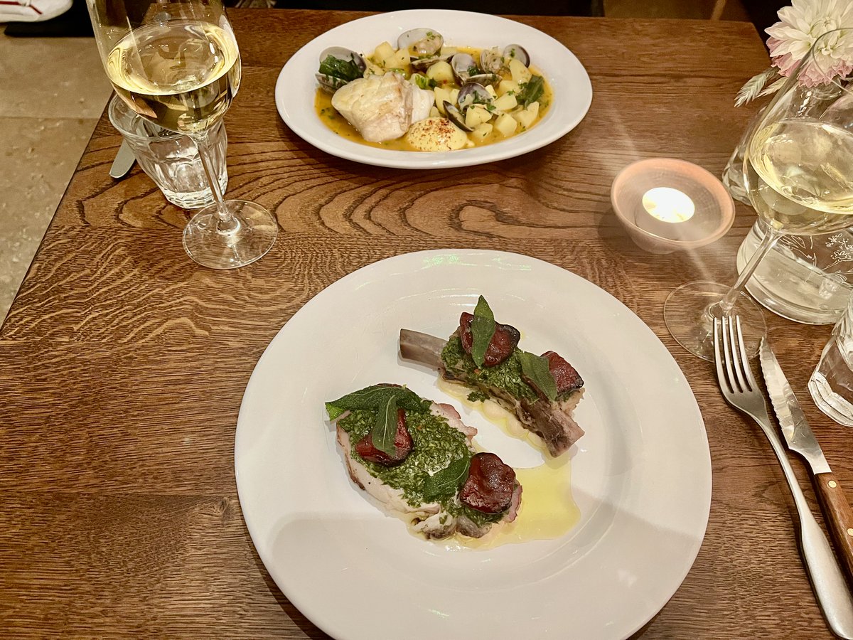MichelinGuideUK's tweet photo. A little Mediterranean sun has arrived in #Belgravia thanks to the opening of Restaurant Wildflowers 

#London 

New: https://t.co/EjSkgCvCwM https://t.co/nrhHt6bpJ6