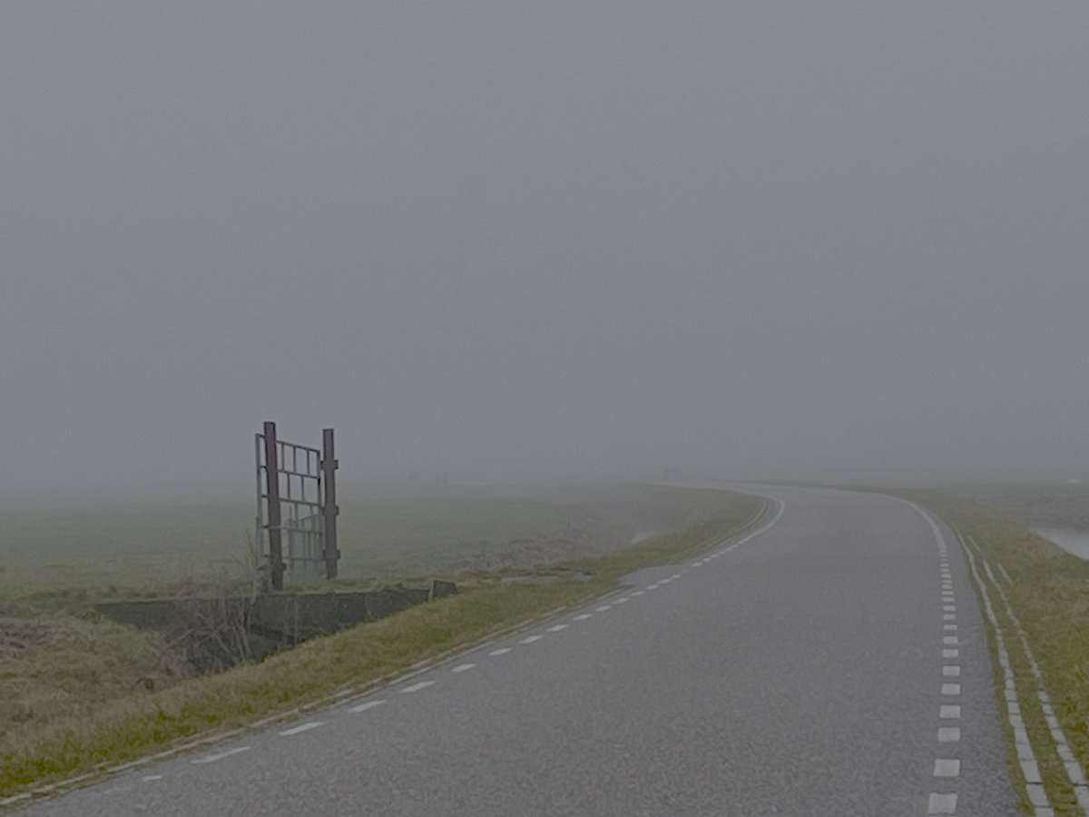 Meerklaver's tweet photo. #vrtweer  vanmiddag 14:45 in Friesland Idaerd @frankdeboosere https://t.co/j9aBspjbox