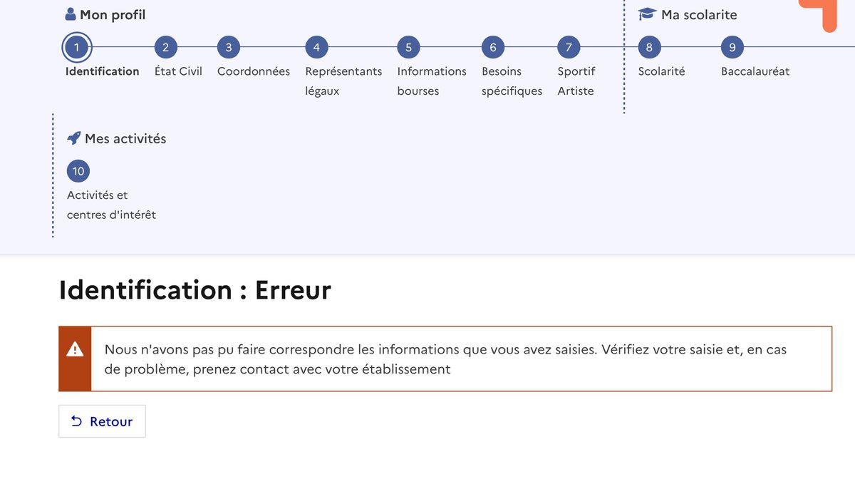 ParcourSup, 2eme étape.
Date de naissance correcte, INE correct, et pourtant, inlassablement…  : « Erreur » 
On jette l’éponge. 
Nouvel essai dans quelques heures. 
On a les suspenses qu’on peut  🤡