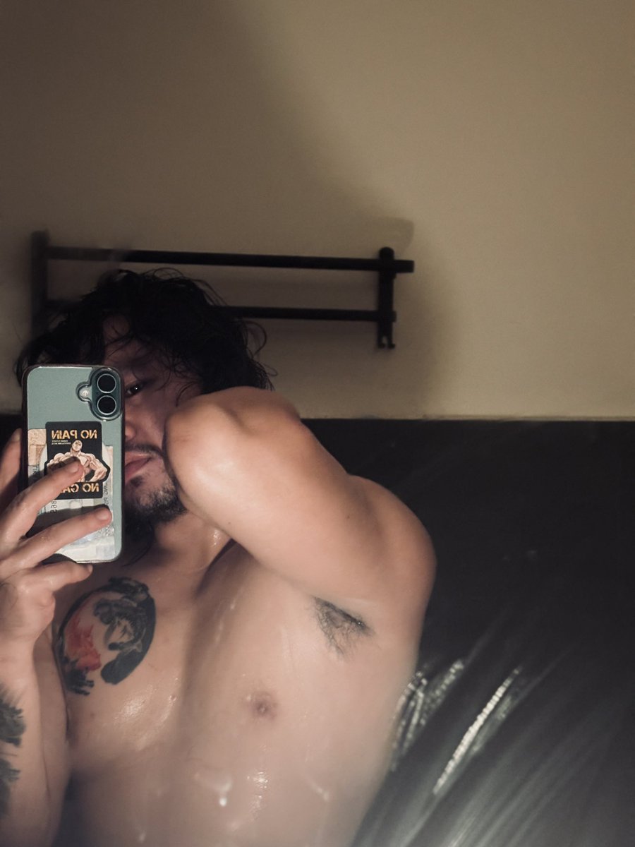 solowanderer tweet media