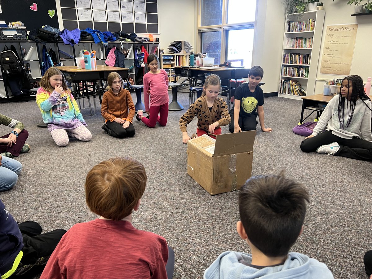 ClassroomD4's tweet photo. Thank you @CambiumNetworks for the generous donation to our #4thGrade classroom economy. Having #PartnersInEd willing to support our @WashoeSchools and @nevadaready community is greatly appreciated. #WeAreWCSD https://t.co/nqtFr5VqHa
