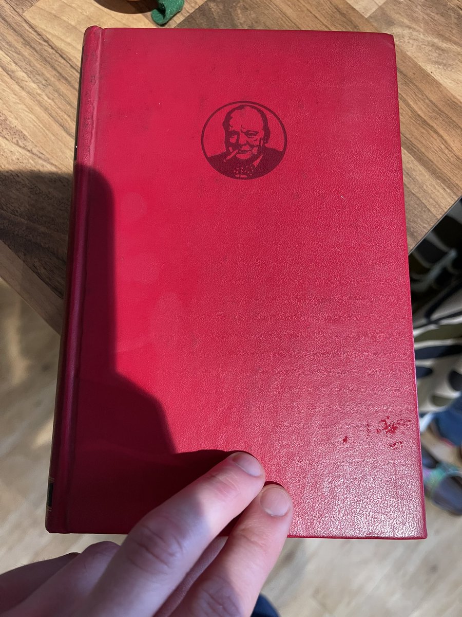 First edition!!! Published in 1965 🤩🤩! 
Another way to get to know Sir Winston!!! <a href="/PolRogerEpernay/">Champagne Pol Roger</a> #books #history #politics #champagne