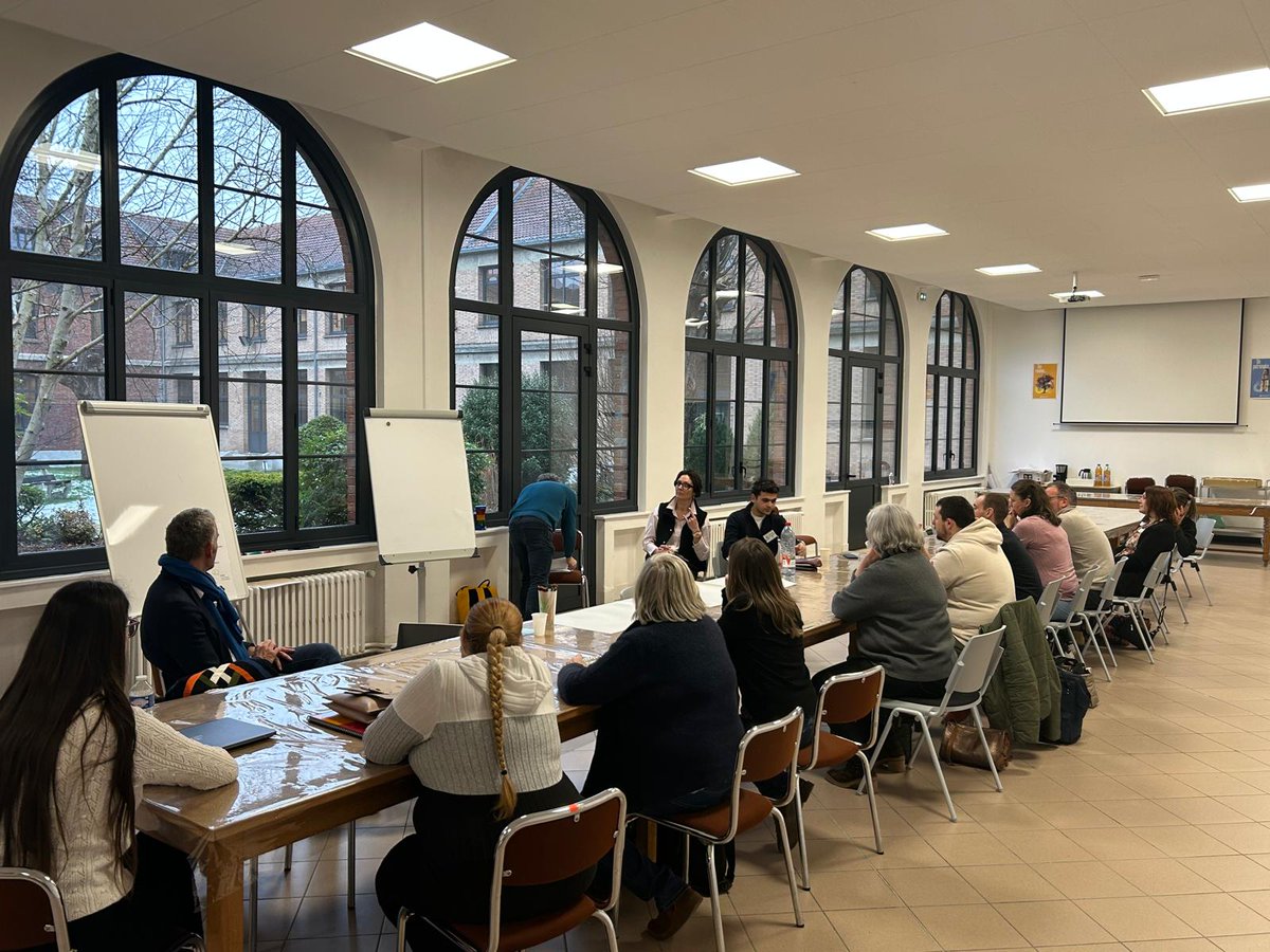 VilleArras's tweet photo. Plus de 100 participants réunis aujourd’hui pour imaginer ensemble l’avenir du #PEDT ! 🙌
Santé, parentalité, innovation sociale… Vous avez débattu, proposé et construit des actions concrètes.
Merci pour votre mobilisation 🌟 Vers un projet éducatif inclusif et clair ! #Arras https://t.co/hJ7yjgfCT3