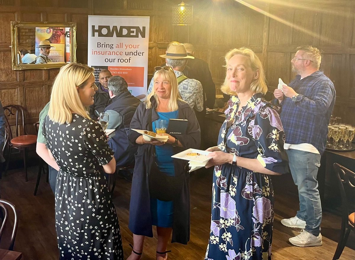 workinshrews's tweet photo. Don’t miss the next edition of the marketing and networking event In the Loop series organised by Howden Shrewsbury to support businesses by hosting networking events.

🗓️ 30th January - 5:30pm - Cromwell's Tap House, Shrewsbury

https://t.co/M7sInTtQJB https://t.co/DO8z84N6GV