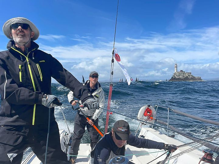 New J112E Arrives From Estonia as Howth's Mike Evans Has Multi-Boat Winter afloat.ie/sail/sailing-c…