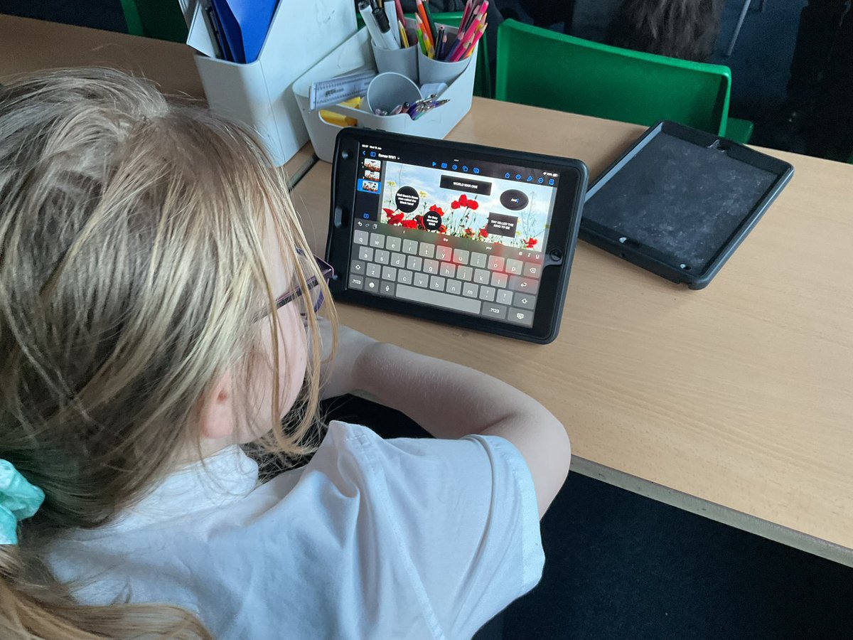 LindenRDCedar's tweet photo. Using Keynote to make an App about WW1 #lindenlearning #lindenroadacademycedar #lindencomputing #lindenhistory https://t.co/F8cHyJu3fR