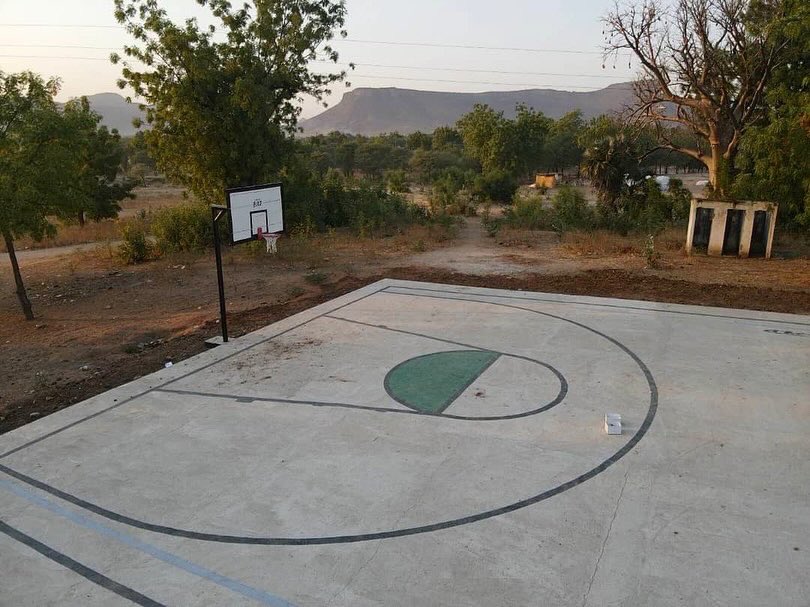 Cameroon Court Complete! 

So thankful to our partners, Tomorrow Education, for their help in bringing joy to the Dollere Pitoa community. This court will impact over 3,000 children, including those who do not attend school. 

Grateful for the support that made this all possible!