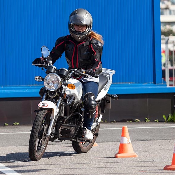 carolenashbikes's tweet image. What is the number 1️⃣ tip you&apos;d give to a new rider starting out in 2025? 🤔

#CaroleNashinsidebikes #motorcycle #learner #motorbike