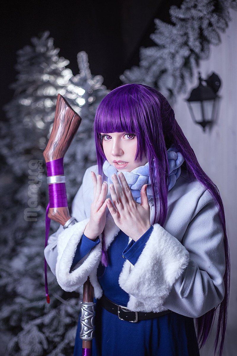 - So cold 😖

Teaser from Fern (Winter outfit) photoshoot!
Thanks, @/marian__photo for the photo!

 #SousounoFrieren #フェルン #葬送のフリーレン #fern