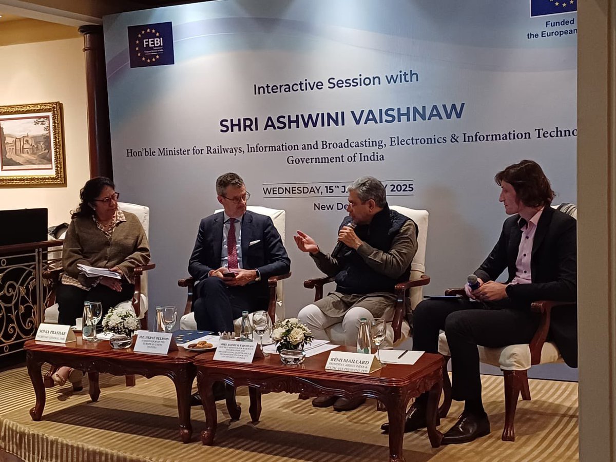 EUAmbIndia's tweet photo. Rich interaction betw @AshwiniVaishnaw Min. of Railways, Electronics&amp;IT with European Cies doing business &amp; investing in 🇮🇳 economic devlpt. Focus on coop in skilling, digital &amp; &amp; transport, manufacturing. Doing more together🤝 Event organised by #FEBI the 🇪🇺 Chamber of Commerce https://t.co/e8E8zCCkyw
