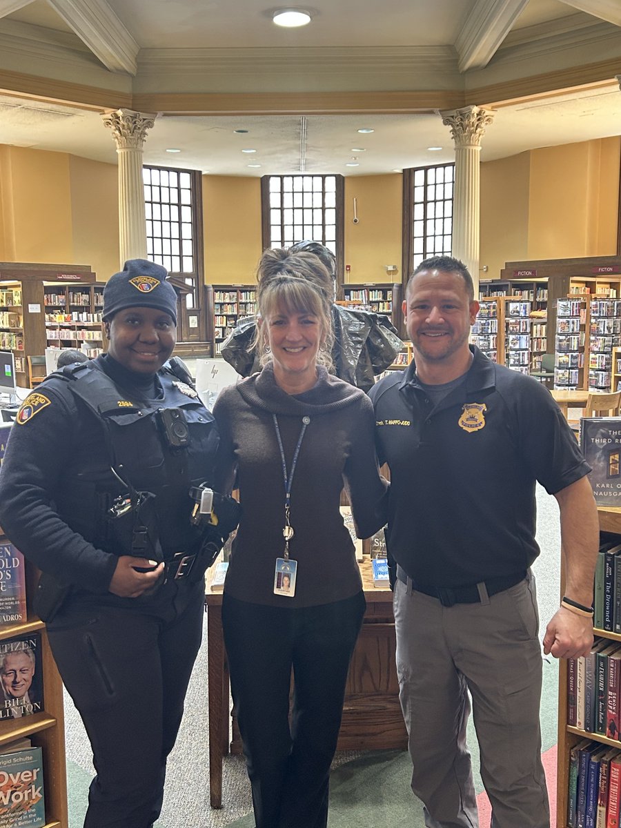 Commander Maffo-Judd and Officer Lavender of Cleveland Police District 2 met with Angela Guinther, the Branch Manager at the Carnegie West Branch of the Cleveland Public Library. This is an example of our ongoing engagement and bridge building within the community!