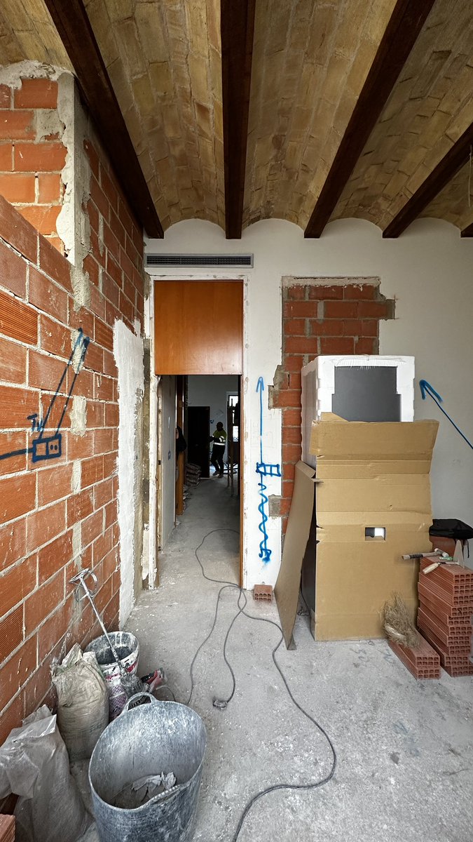 TRES60Arq's tweet photo. Iniciamos las obras de este ilusionante proyecto de reforma e interiorismo de vivienda ubicada en un singular edificio del centro de Valencia. https://t.co/nrvp3JtXga