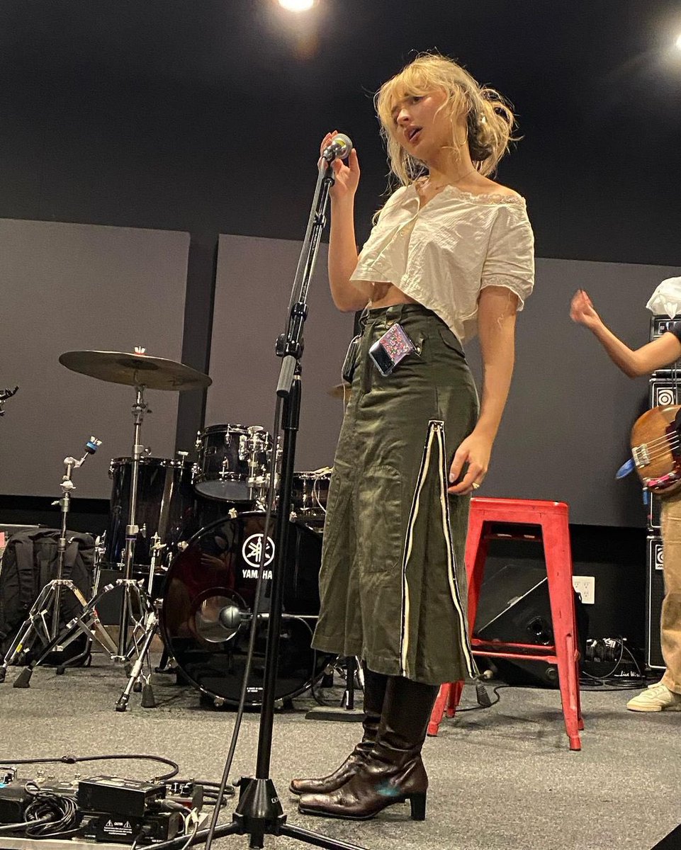 𝝦𝗼𝗽 𝘏𝗂𝘃𝗲 ᴿᴾ tweet media