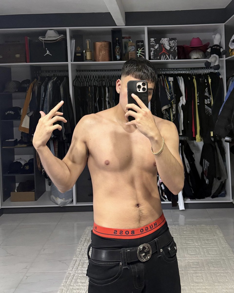 elmalibaby's tweet photo. Malitapa ✔️
Bañito ✔️
Pal jale ✔️ https://t.co/2lonBcjNXO