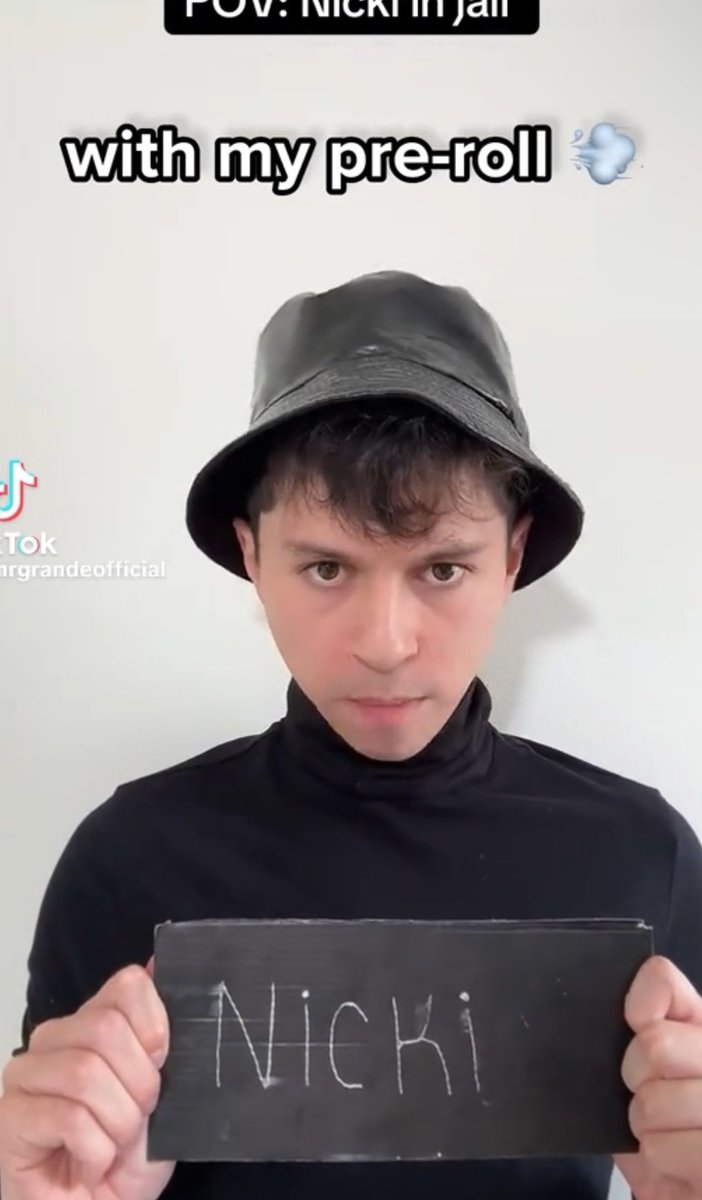 rautomaticCS's tweet image. “we have team spirit at home!!”