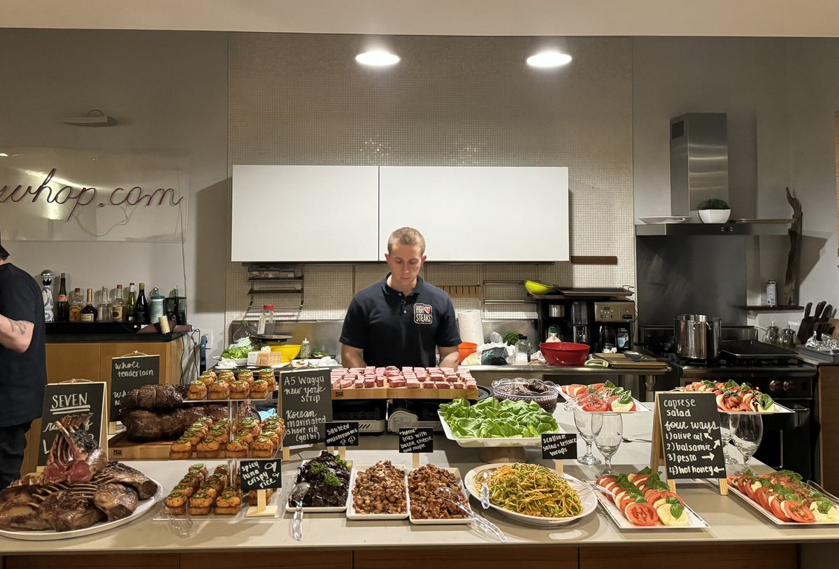 basebal2513's tweet photo. I am an aspiring chef in the NY/NJ Area.

Last year I catered private dinners for 20-200 people.

This year, I’m leaving my job to do this full time.

One repost could lead me to my next client 🙏 https://t.co/kcmaTxlsfl