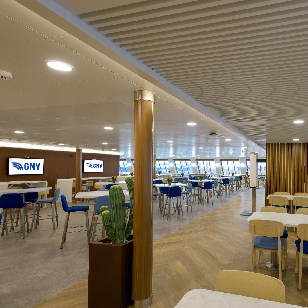 CommunityGroup_'s tweet image. Il team di Community alla presentazione della nuova arrivata in flotta #GNVPolaris, a Genova! 🛳
Una nave innovativa e sostenibile, pronta a rivoluzionare il viaggio in traghetto. Felici di supportare @GNVtraghetti in questo importante progetto!
#GNV #GNVferries #ufficiostampa