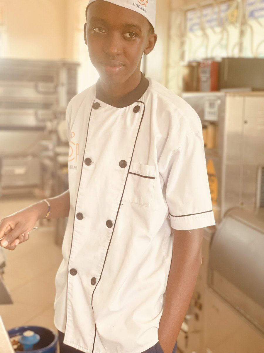MuhameM46116's tweet photo. Love doughnuts 🍩,me too just know I and my fellow students just made some delicious doughnuts. I really loved the lesson thank you so much  chef Ssaza and #Copenhagen https://t.co/ZK26fGQ7dx