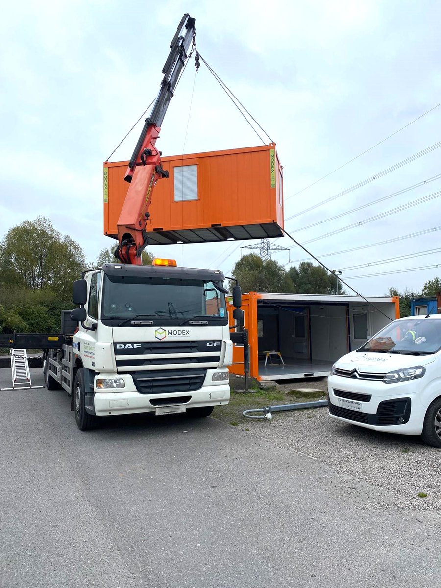 modex_spaces's tweet image. 7 bay Modular Building delivered & installed to a returning Client in Newport being used as Shop on site.
#modularbuilding